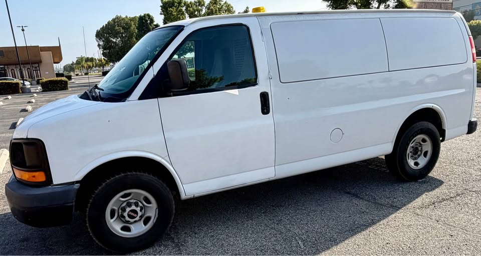 2009 GMC Savana