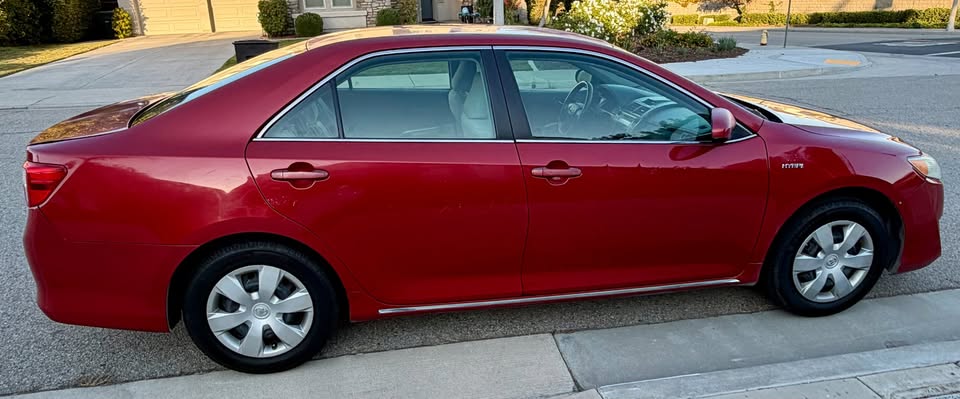 2013 Toyota Camry Hybrid