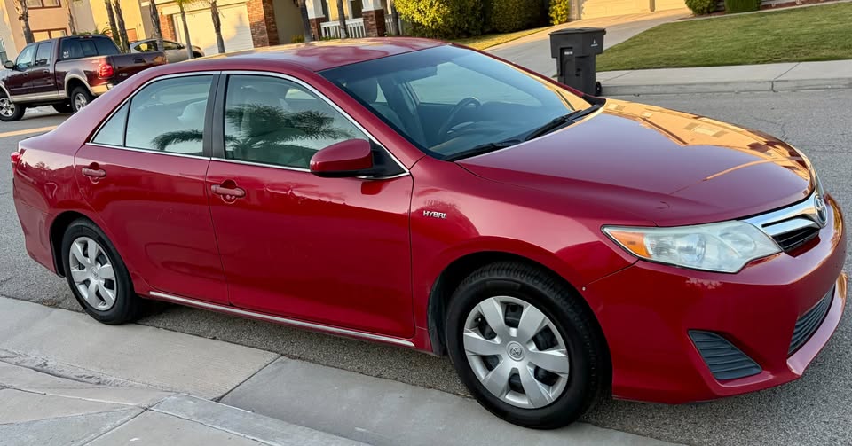 2013 Toyota Camry Hybrid