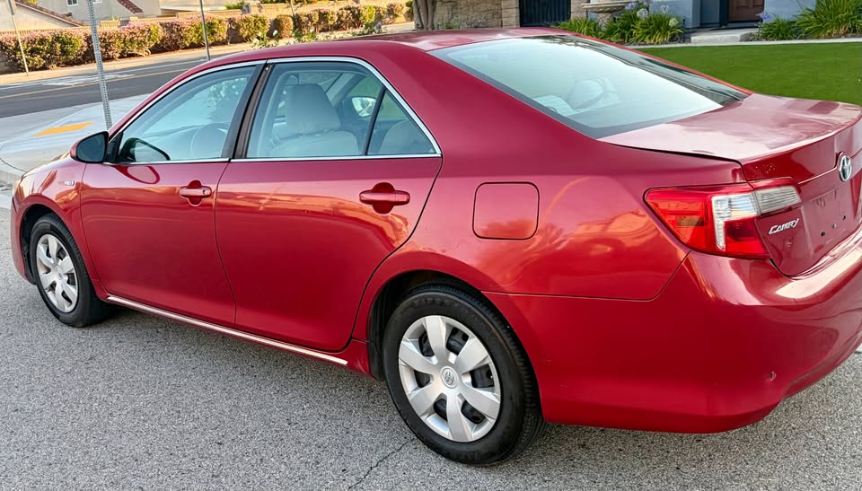 2013 Toyota Camry Hybrid